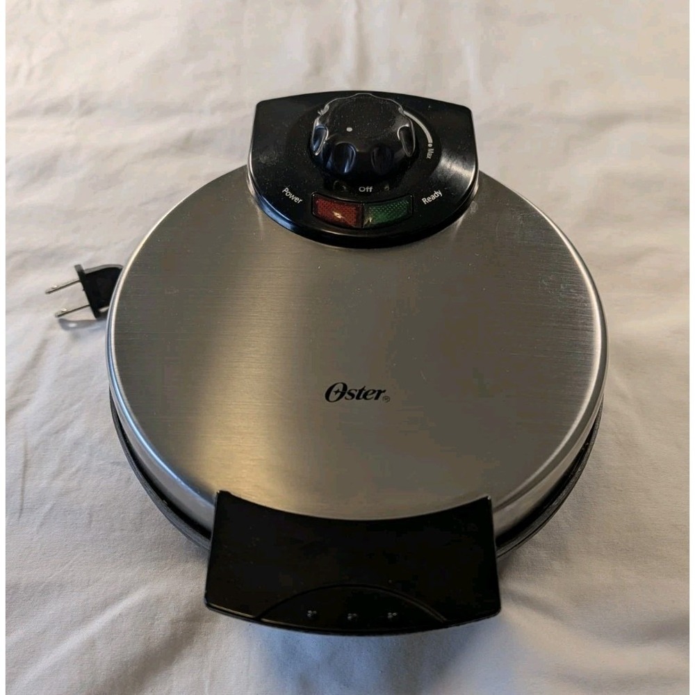 Oster 8" Nonstick Belgian Waffle Maker with Temp‎ Control Silver CKSTWF2000